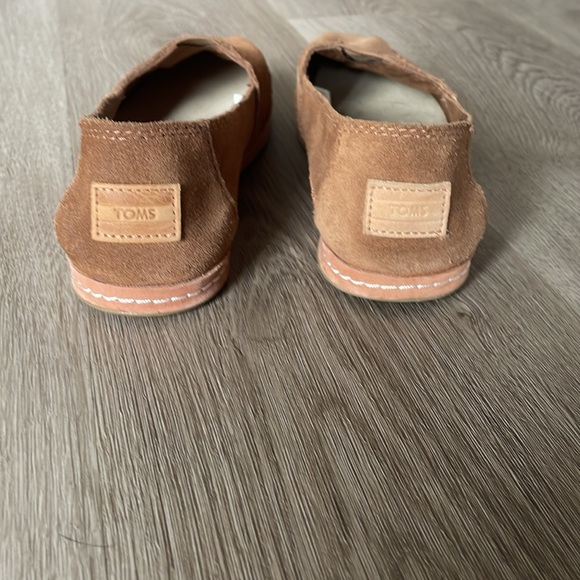 Toms Slip Ons - Picture 5 of 6